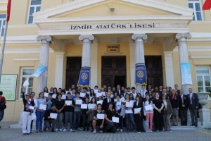 GÜNDOĞDU ROTARY KULÜBÜNÜN ATATÜRK LİSESİ’NDE  